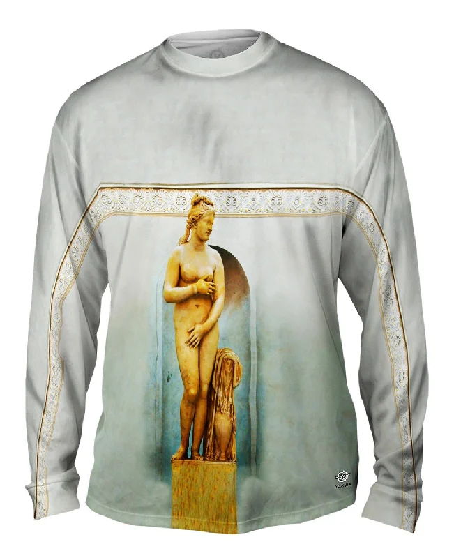 Classic Long Sleeve-"Capitoline Venus Statue Musei Capitolini"