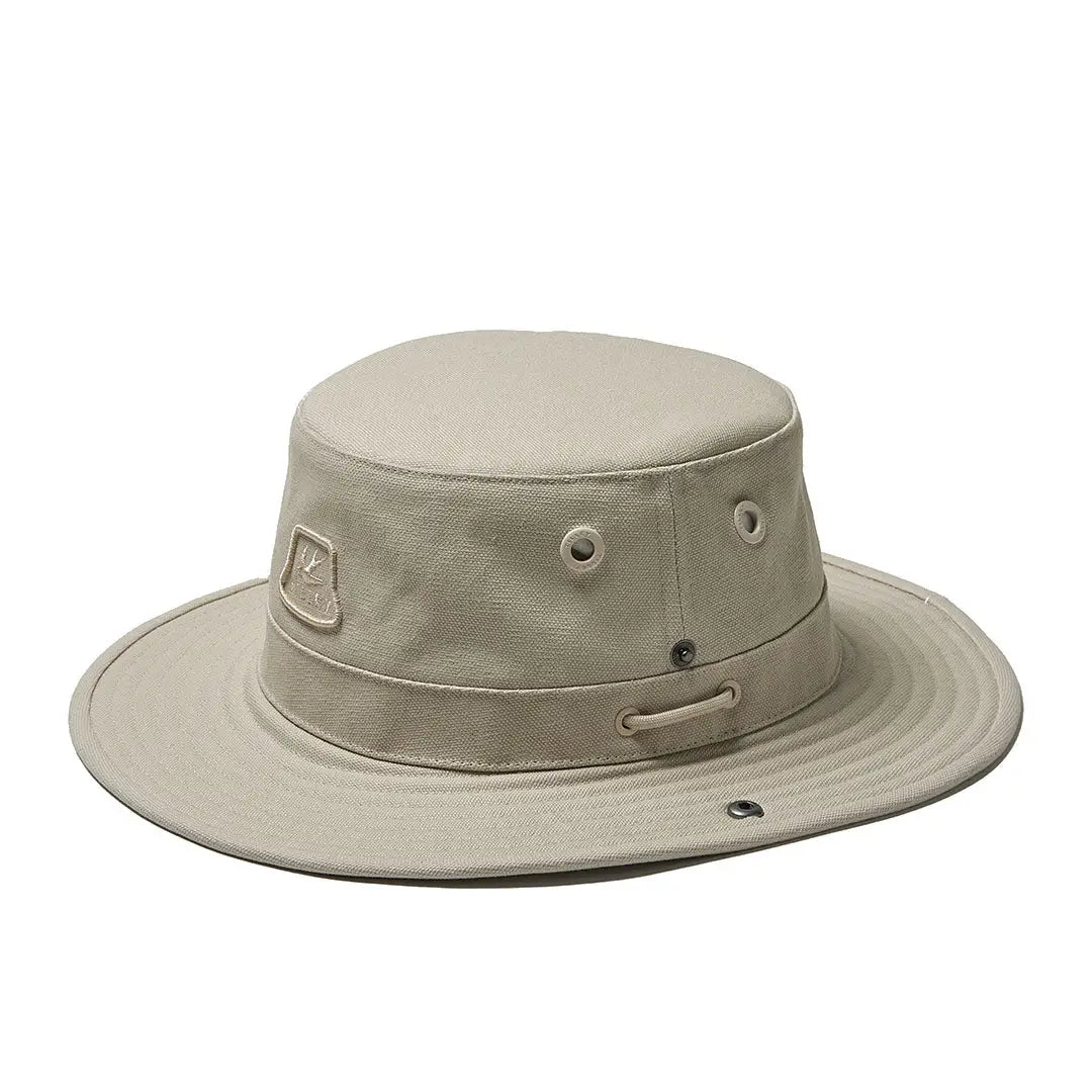 Minimalist Hat-Tilley Sahara T3